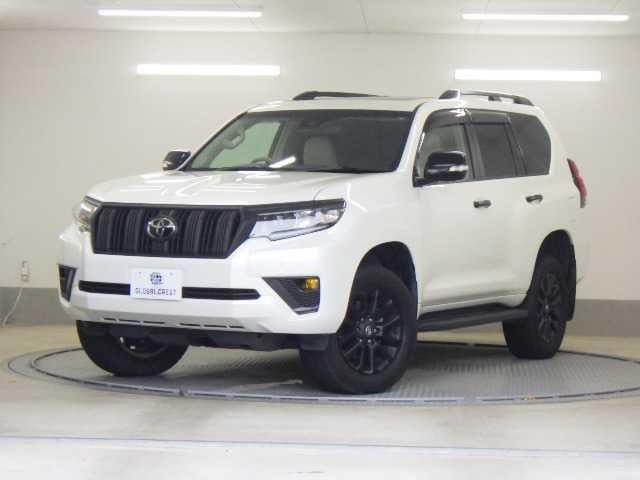 Toyota LAND CRUISER PRADO 2023 — фото автомобиля