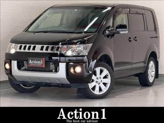 Mitsubishi DELICA D:5 2017 — фото автомобиля 1