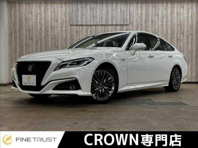 Toyota CROWN HYBRID 2018 — фото автомобиля 1