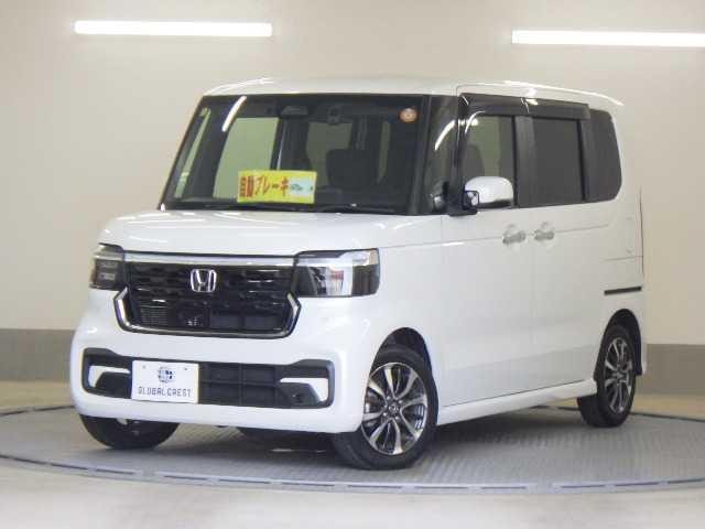 Honda N-BOX CUSTOM 2023 — фото автомобиля 1