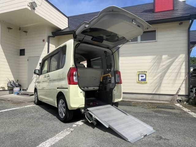 Daihatsu TANTO 2015 — фото автомобиля