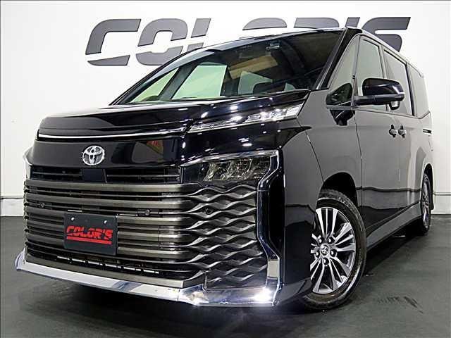 Toyota VOXY 2023 — фото автомобиля 1