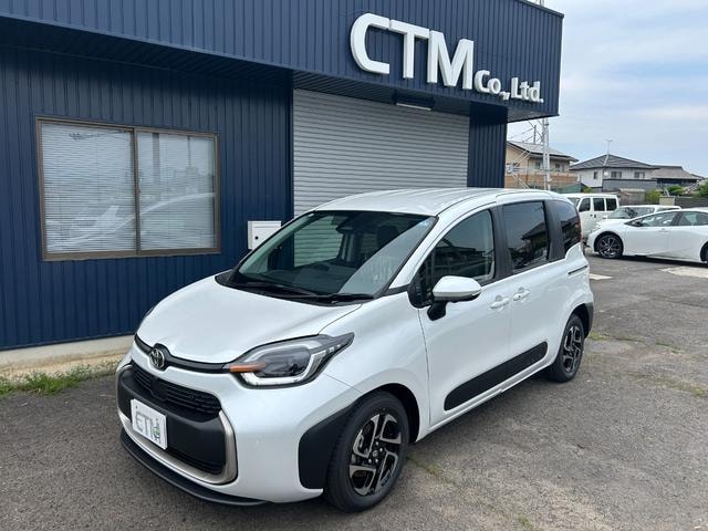 Toyota SIENTA 2026 — фото автомобиля 1