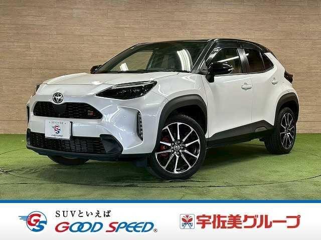 Toyota YARIS CROSS 2023 — фото автомобиля