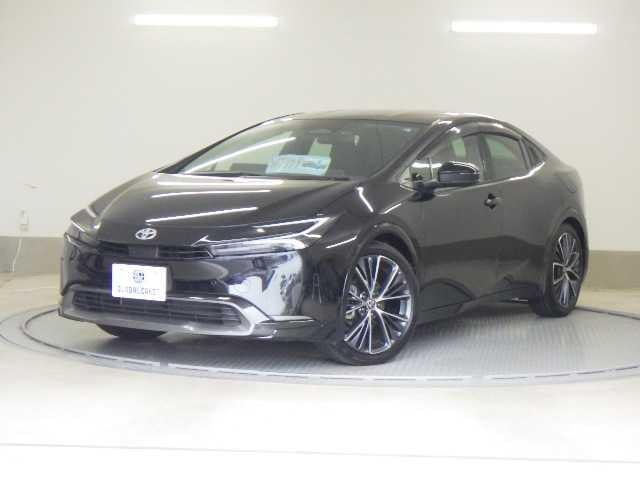 Toyota PRIUS 2023 — фото автомобиля 1