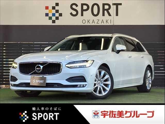 Volvo V90 2019 — фото автомобиля 1