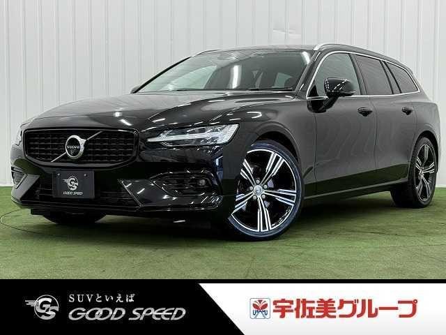 Volvo V60 2021 — фото автомобиля 1