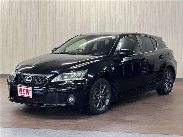 Lexus CT 2012 — фото автомобиля