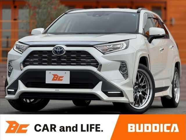 Toyota RAV4 2021 — фото автомобиля 1