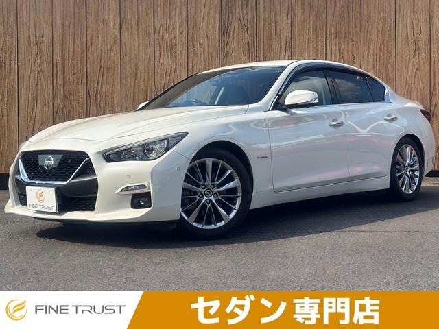 Nissan SKYLINE 2020 — фото автомобиля 1
