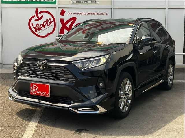 Toyota RAV4 2022 — фото автомобиля 1