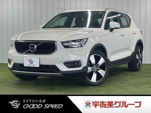 Volvo XC40 2021 — фото автомобиля 1