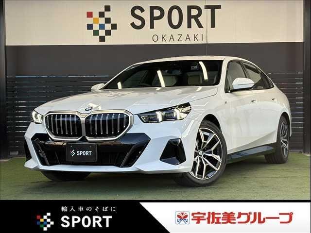 Bmw 5 SERIES 2024 — фото автомобиля 1