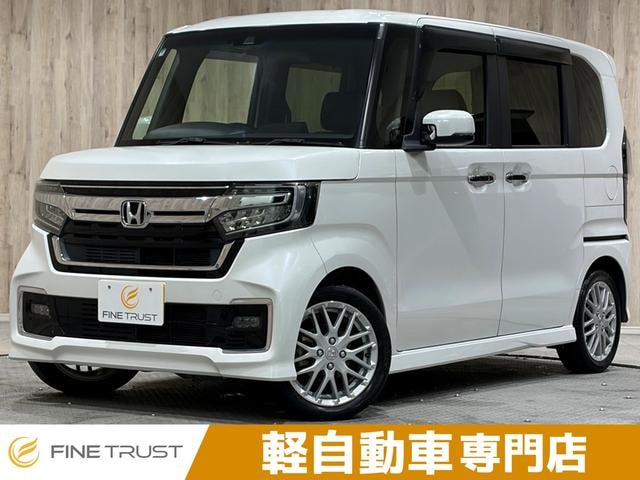 Honda N-BOX CUSTOM 2022 — фото автомобиля 1