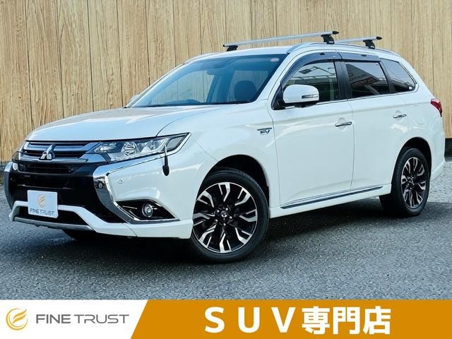 Mitsubishi OUTLANDER PHEV 2016 — фото автомобиля
