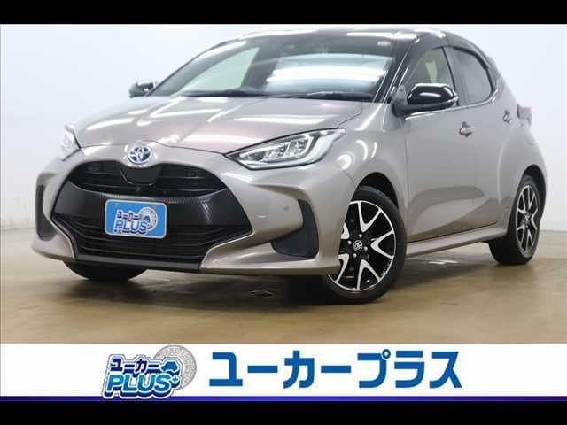 Toyota YARIS 2021 — фото автомобиля