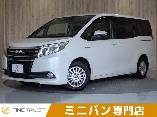 Toyota NOAH 2016 — фото автомобиля 1
