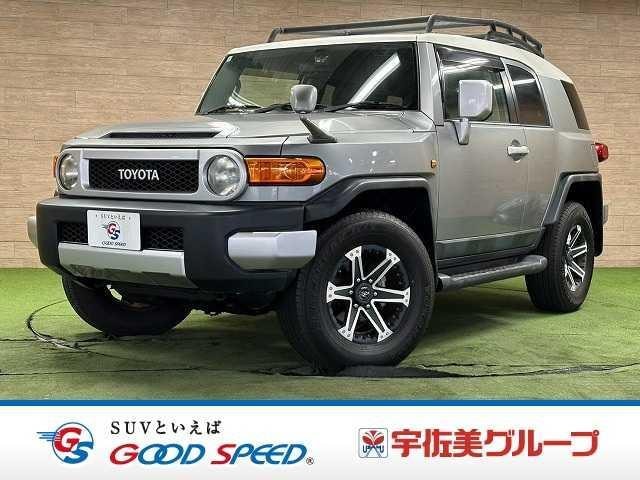 Toyota FJ CRUISER 2011 — фото автомобиля