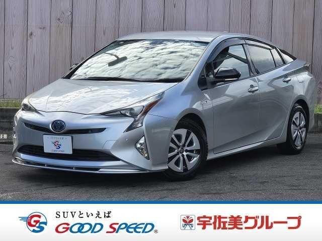Toyota PRIUS 2016 — фото автомобиля 1