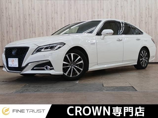 Toyota CROWN HYBRID 2018 — фото автомобиля 1