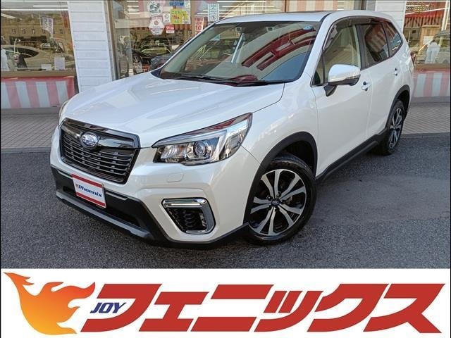 Subaru FORESTER 2018 — фото автомобиля
