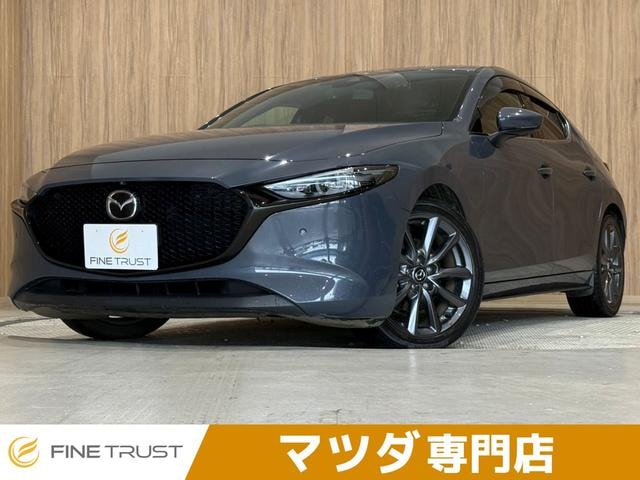 Mazda 3 FASTBACK 2020 — фото автомобиля