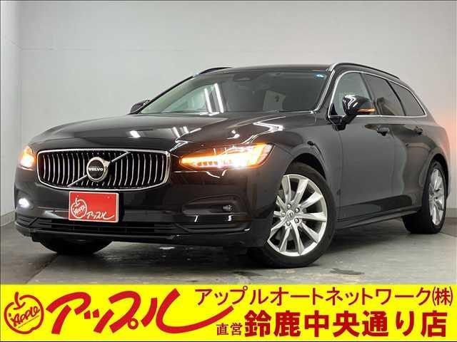 Volvo V90 2022 — фото автомобиля