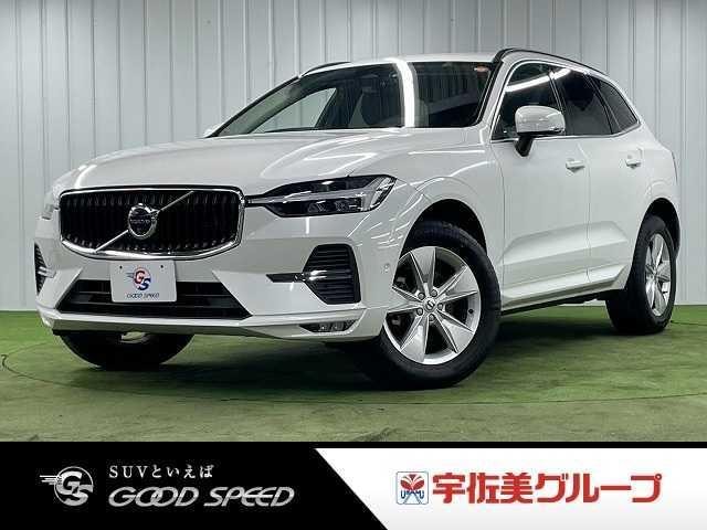 Volvo XC60 2022 — фото автомобиля 1