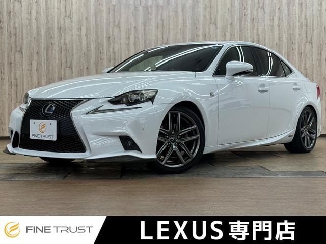 Lexus IS 2013 — фото автомобиля 1