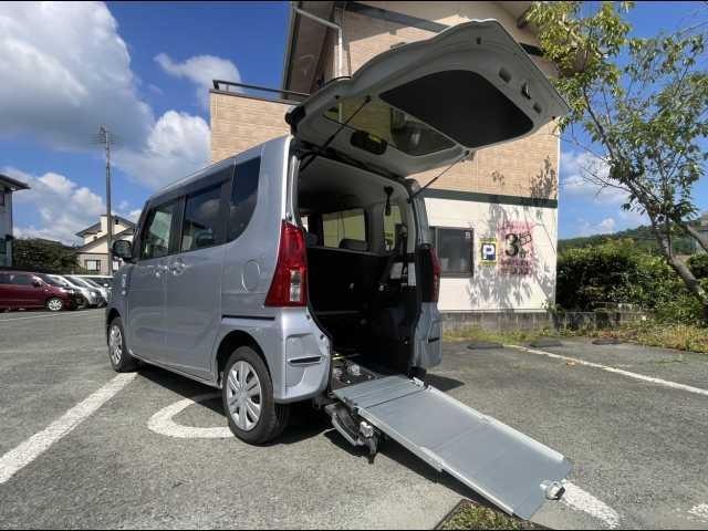 Daihatsu TANTO 2021 — фото автомобиля 1