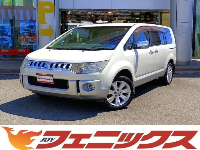 Mitsubishi DELICA D:5 2012 — фото автомобиля 1