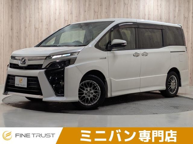 Toyota VOXY 2019 — фото автомобиля 1