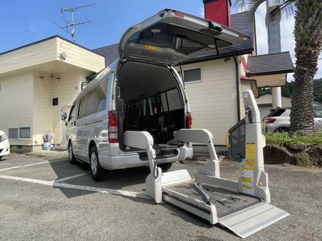 Toyota REGIUS ACE VAN 2013 — фото автомобиля 1