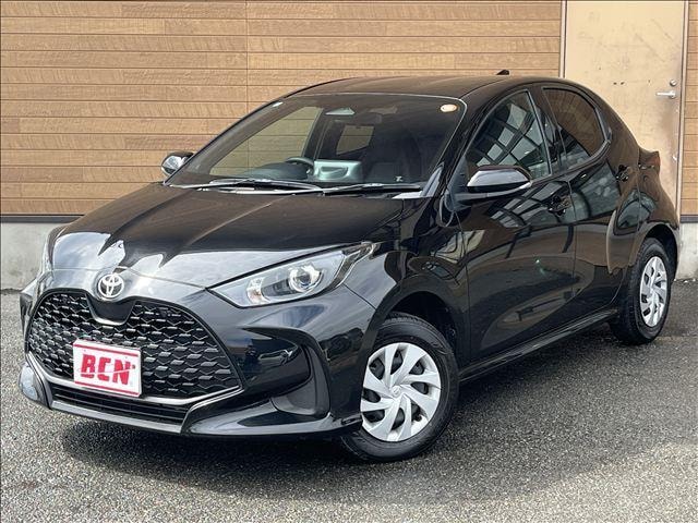 Toyota YARIS 2025 — фото автомобиля