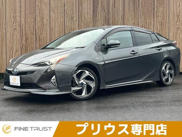 Toyota PRIUS 2016 — фото автомобиля
