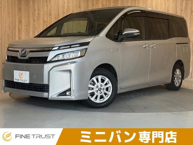 Toyota VOXY 2018 — фото автомобиля 1