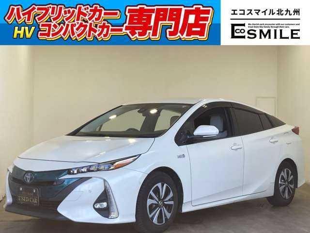 Toyota PRIUS PHV 2017 — фото автомобиля 1