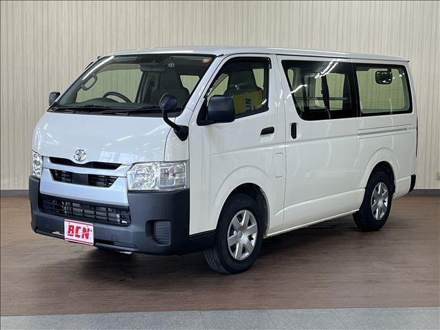 Toyota HIACE VAN 2023 — фото автомобиля 1