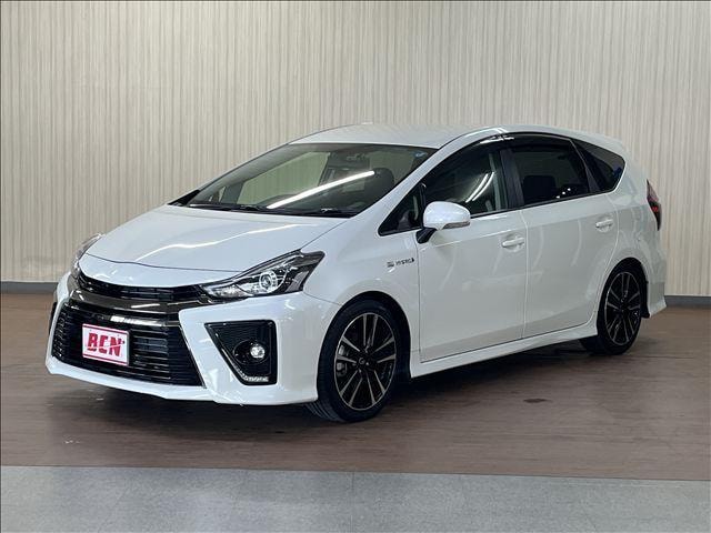 Toyota PRIUS ALPHA 2016 — фото автомобиля