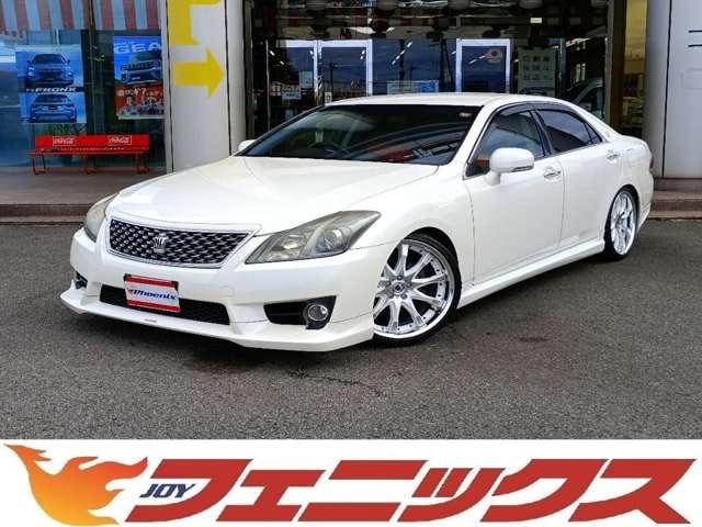 Toyota CROWN 2010 — фото автомобиля 1