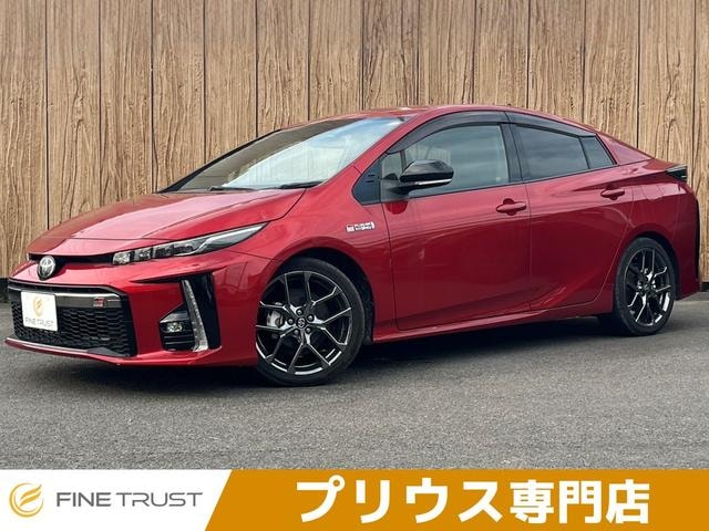 Toyota PRIUS PHV 2019 — фото автомобиля