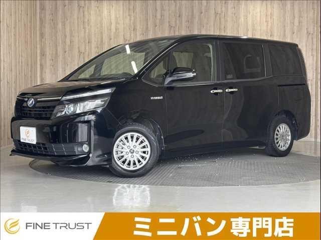Toyota VOXY 2016 — фото автомобиля