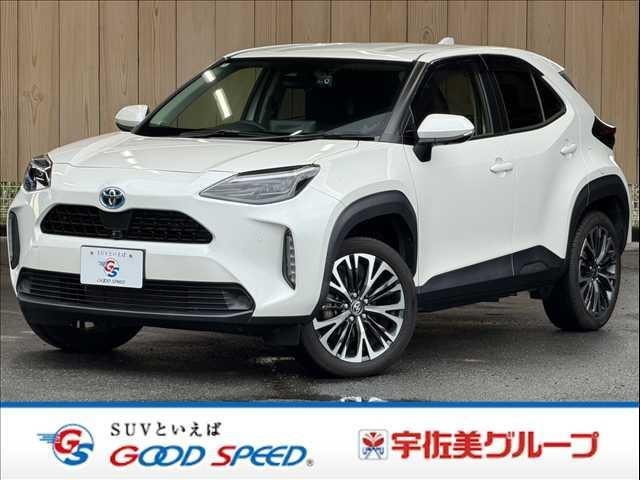 Toyota YARIS CROSS 2022 — фото автомобиля