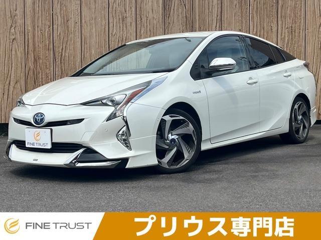 Toyota PRIUS 2016 — фото автомобиля 1