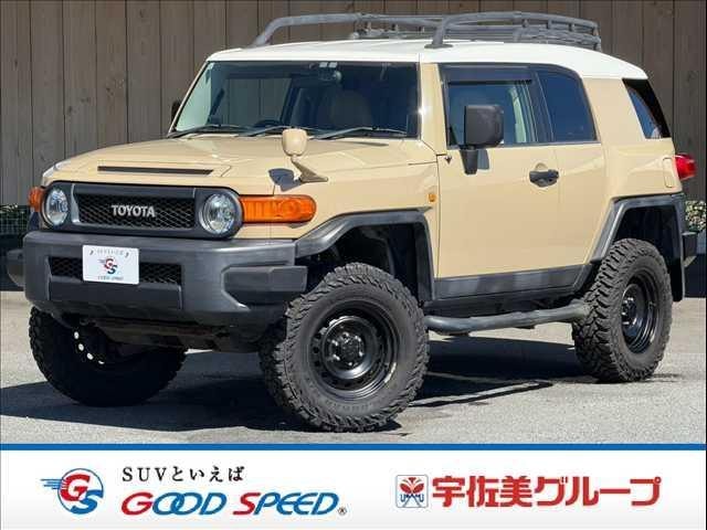 Toyota FJ CRUISER 2012 — фото автомобиля