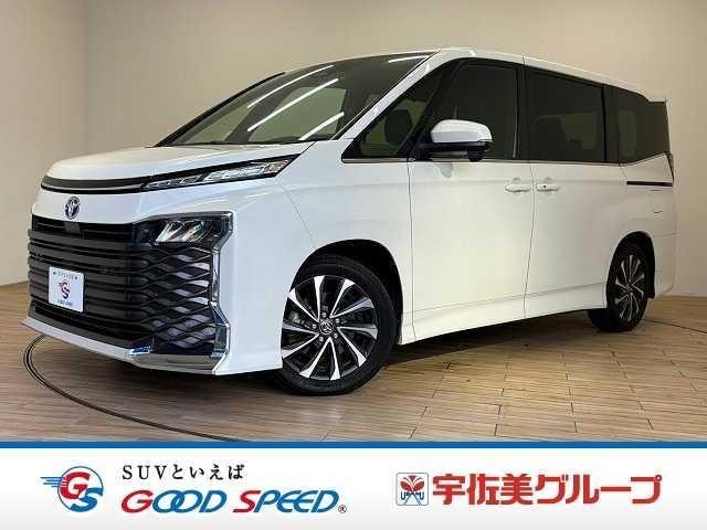 Toyota VOXY 2022 — фото автомобиля