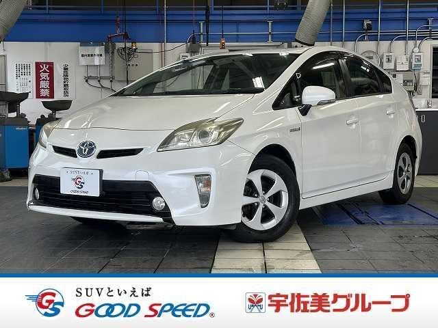 Toyota PRIUS 2013 — фото автомобиля 1