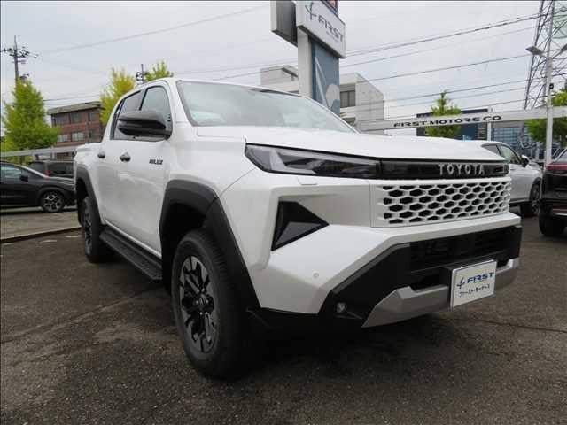 Toyota HILUX 2026 — фото автомобиля