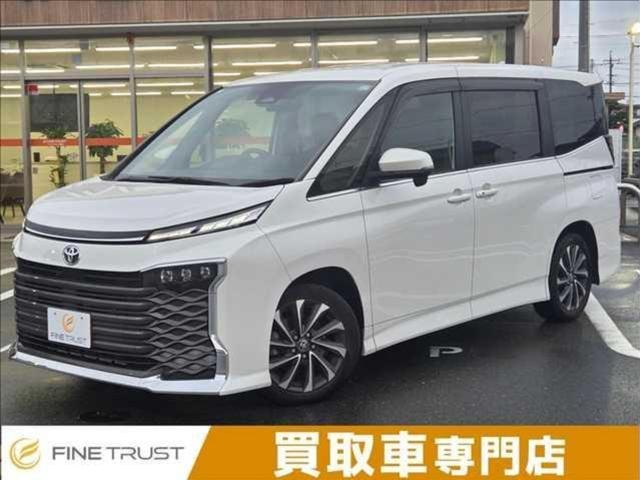 Toyota VOXY 2024 — фото автомобиля 1
