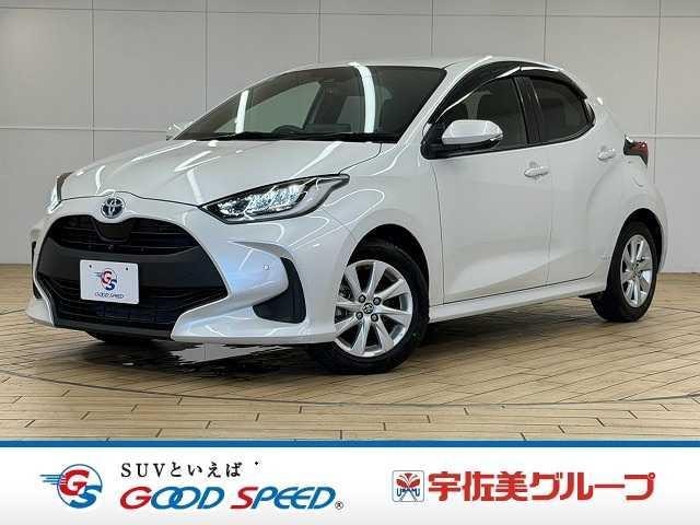 Toyota YARIS 2023 — фото автомобиля